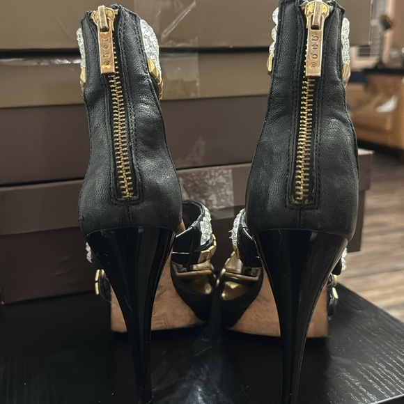 Bebe Rhinestone/Studded multi strap sandal. Zip back - Picture 5 of 5
